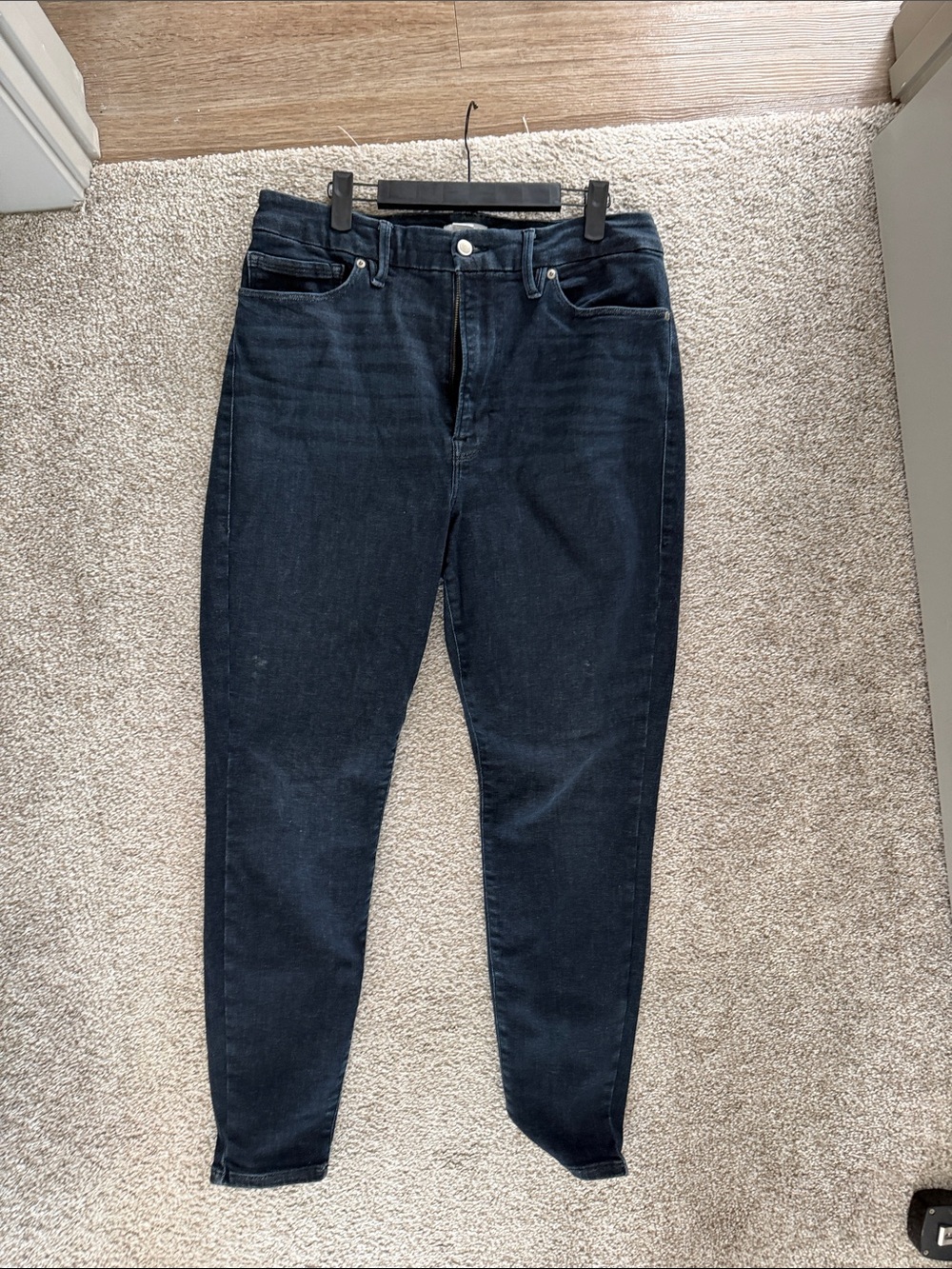 Good American Women’s Dark Blue High-Rise “Always Fits” Jeans - straight leg